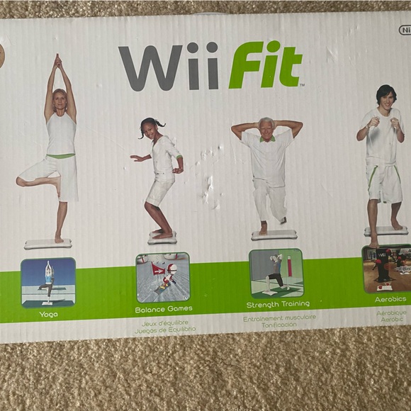 New in box Wii Fit - Picture 2 of 9
